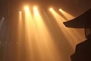 凌晨四点档短剧横版封面海报